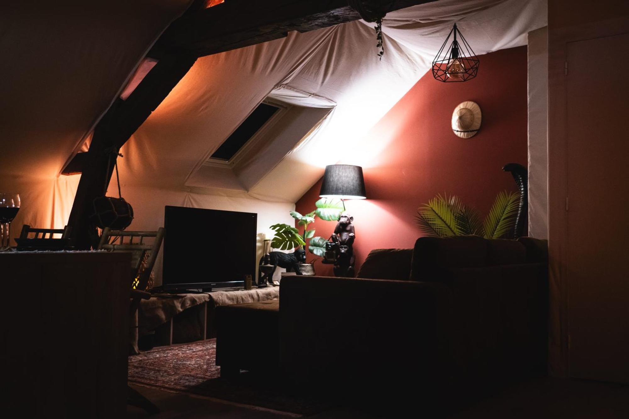 L'Insolite, Suite Safari D'Exception A Saumur Extérieur photo